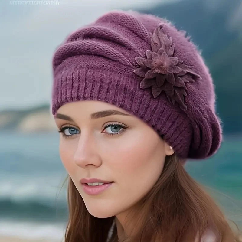 Chapeau Femme Hiver en Laine Tricotée – Béret Épais et Chaud avec Fleur, Automne-Hiver